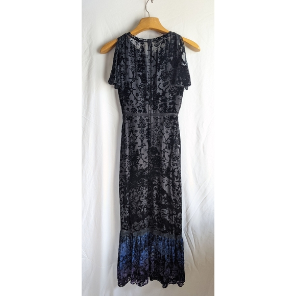 Elie Tahari Dresses & Skirts - Elie Tahari Charlize Velvet Burnout Maxi Dress